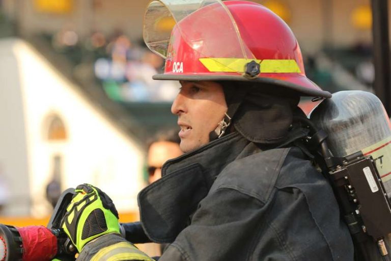 BOMBEROS