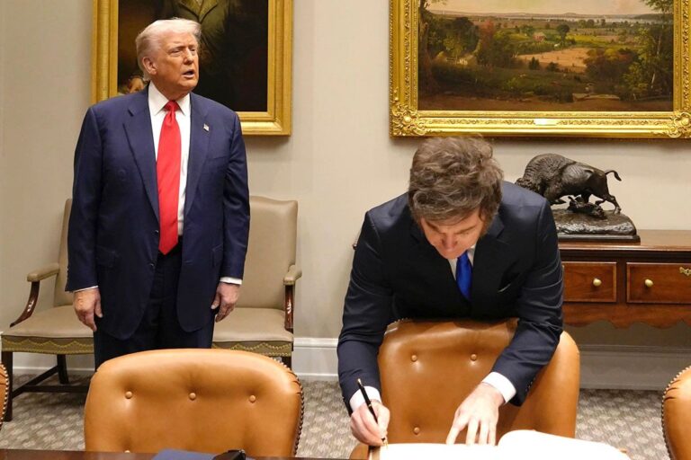 TRUMP-Y-MILEI-CASA-BLANCa