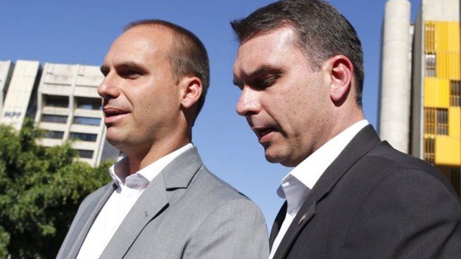 flavio y eduardo bolsonaro